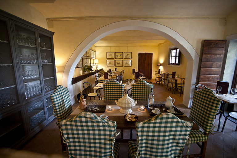 Dining at a Tuscan locanda
