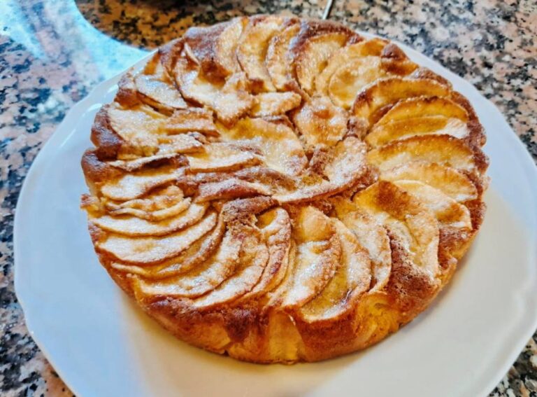 Apple cake Tuscan art